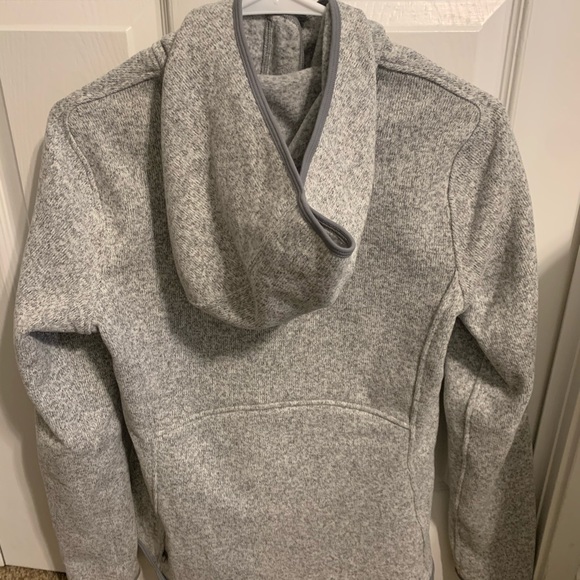 Basically new lululemon quarter zip - Picture 2 of 5